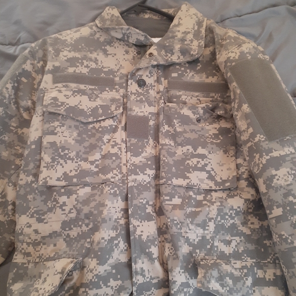 Rothco digital camouflage jacket - Picture 4 of 4